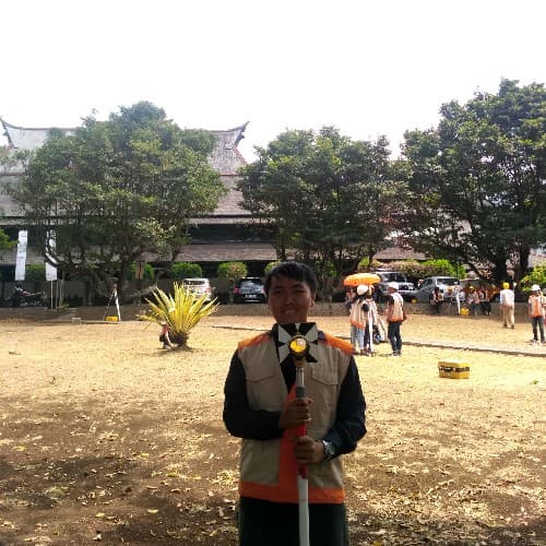 PengaisSaham