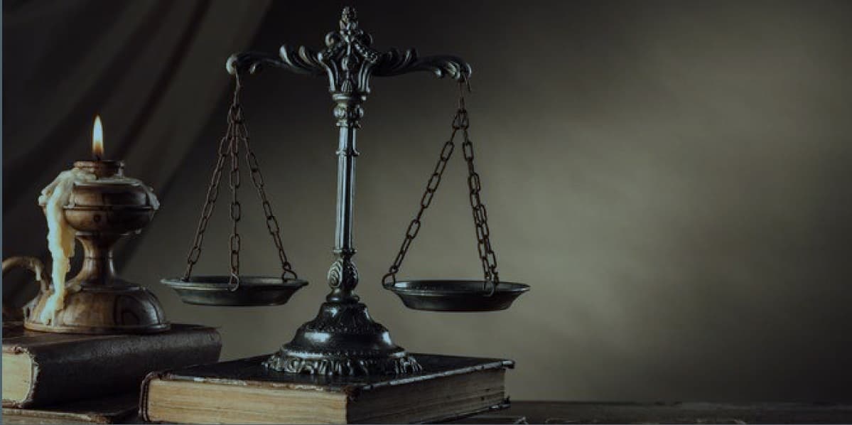 Dasar Hukum Asuransi di Indonesia, Wajib Kamu Ketahui!