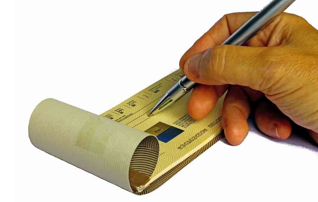 Cek Adalah Alat Tukar Uang, Ini Kegunaan dan Pengertiannya