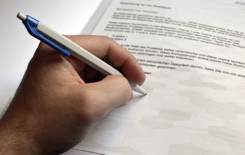 Contoh Lamaran Kerja untuk Menarik Perhatian Perusahaan