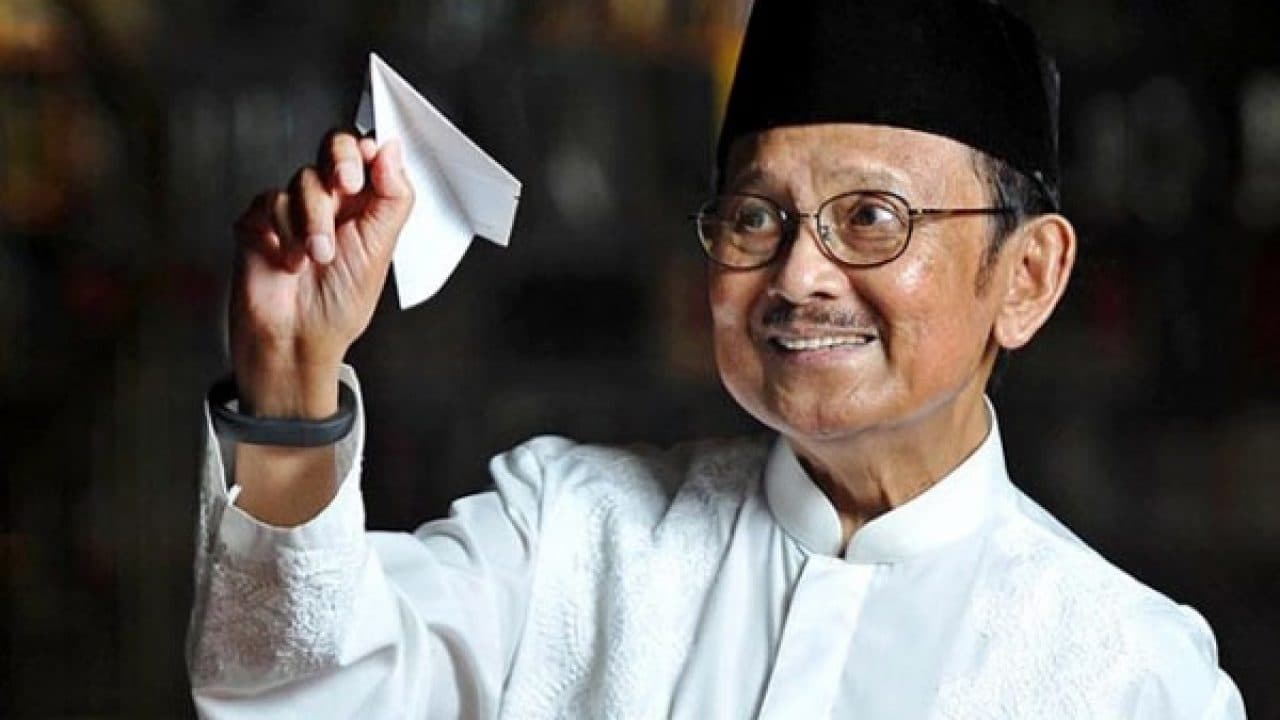 Tips Sukses di Usia Muda Ala Mendiang BJ Habibie