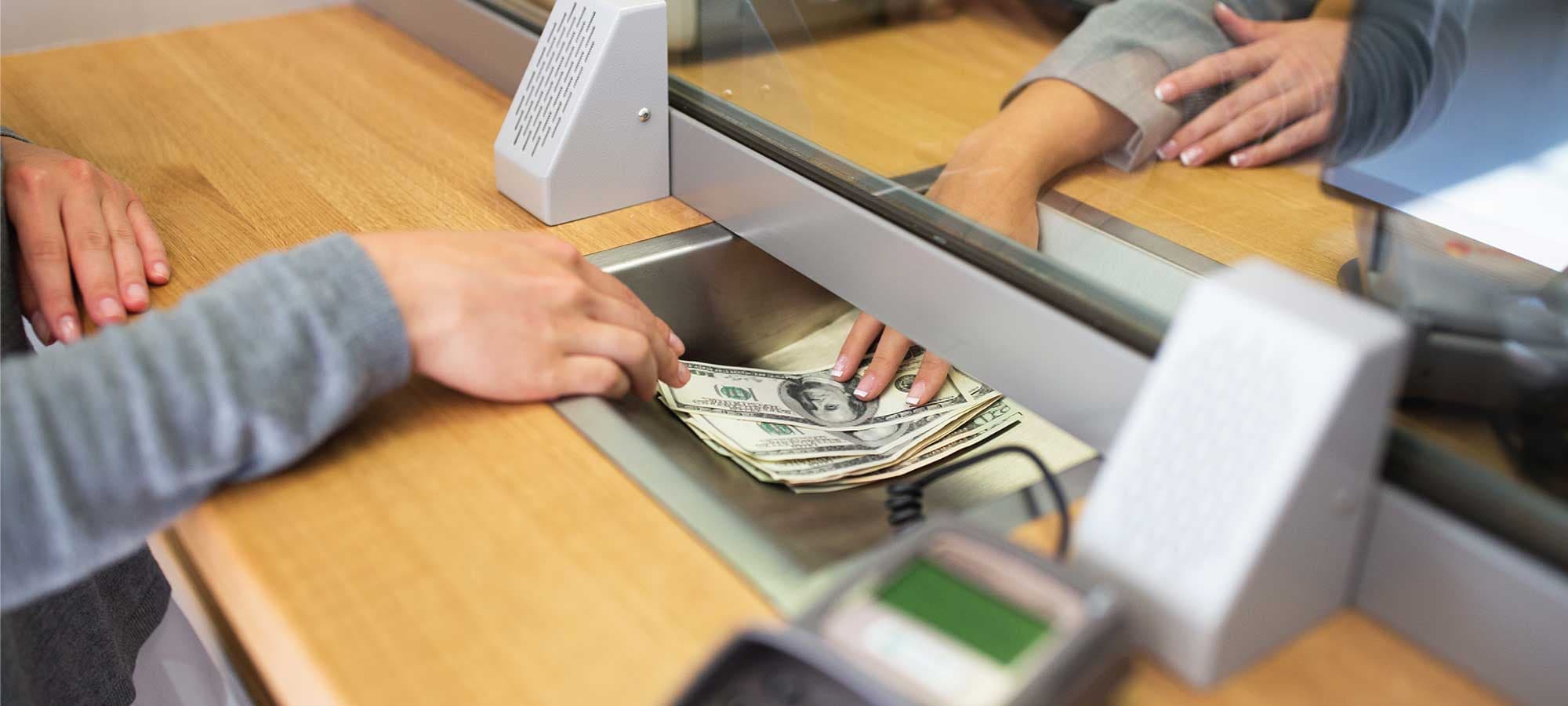 Perbandingan Kurs Tengah BI 31 Desember 2015 dengan Saat Ini