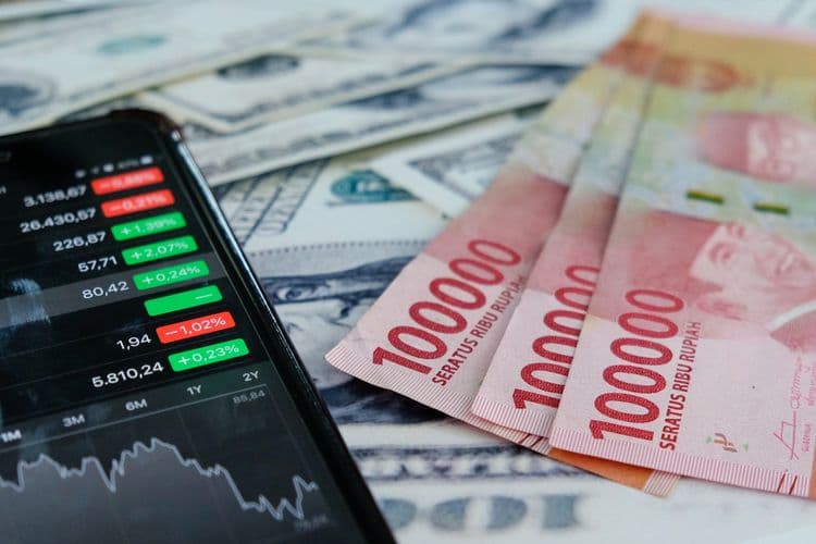 Tren Rupiah Masih Potensial Jadi Terkuat di Asia Pada 2020