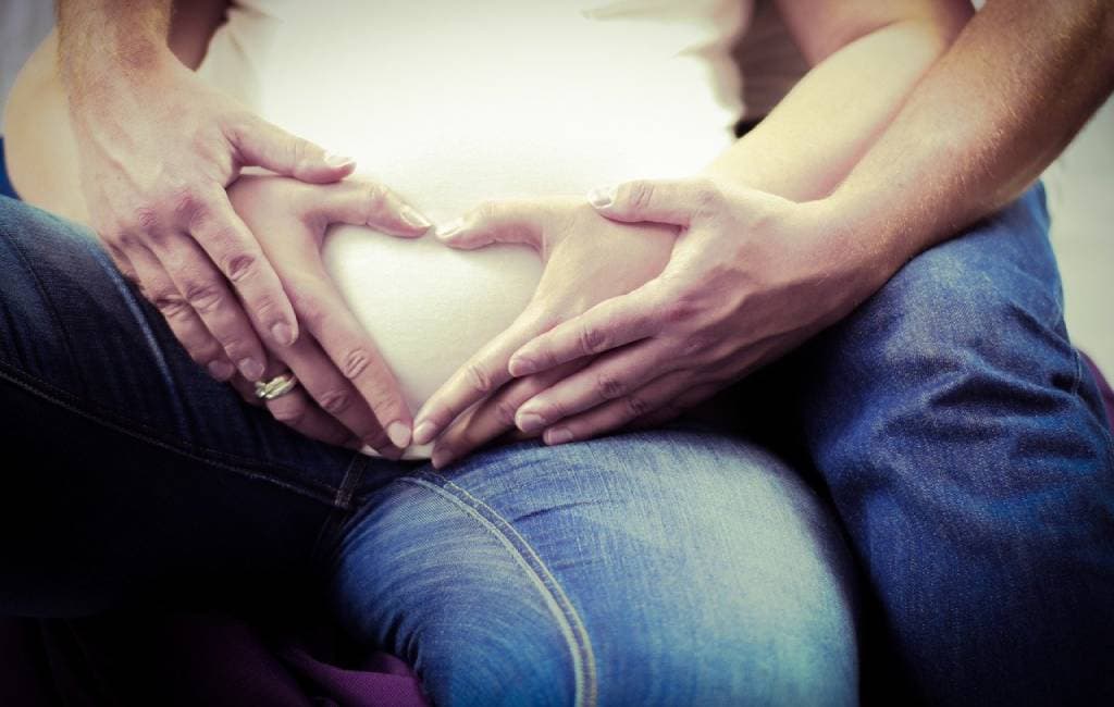 Biaya Melahirkan Bisa Sampai 88 Juta? Ini 7 Tips Menyiapkan Dananya