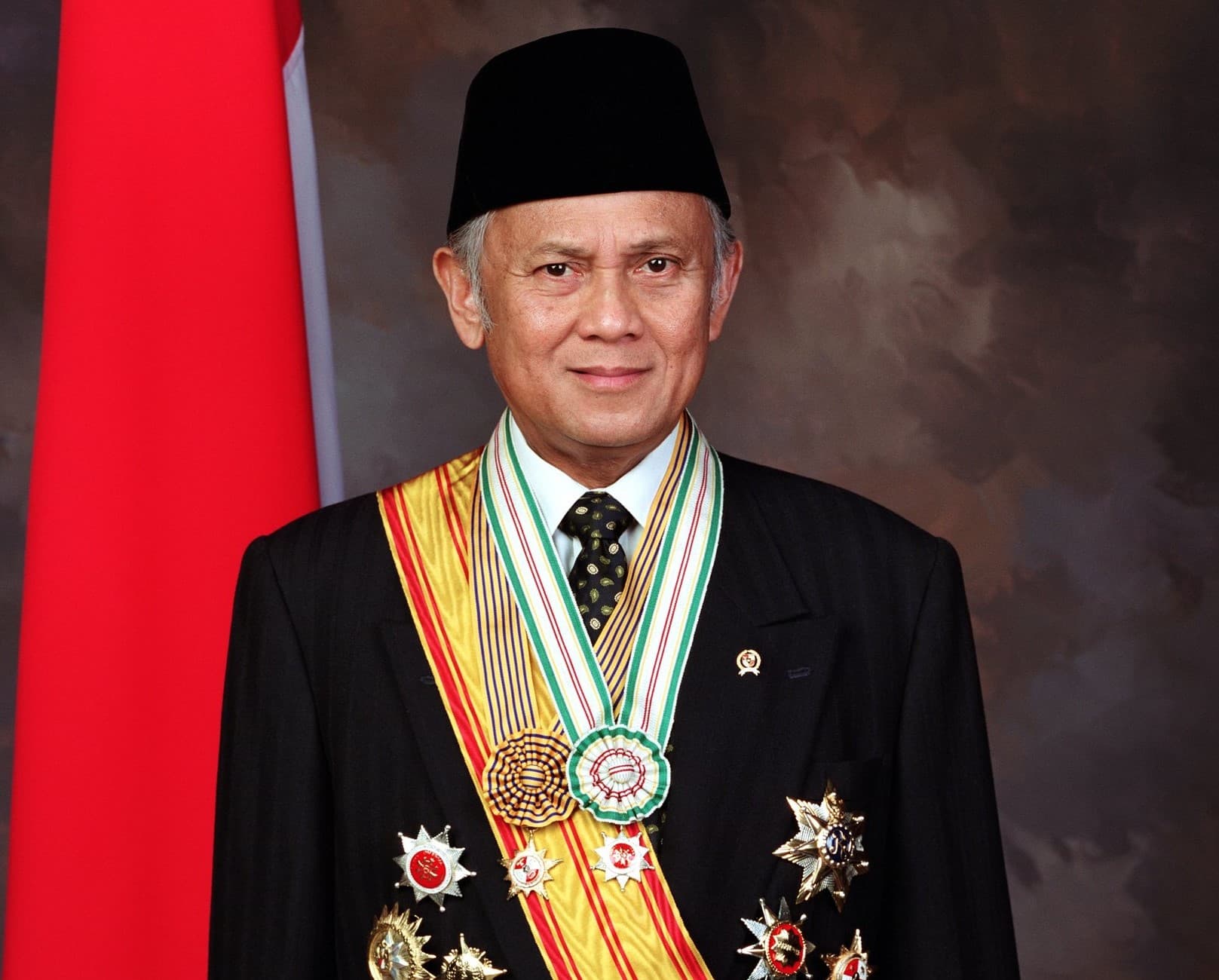 Mengenang B. J. Habibie dalam Kata-Kata Bijaknya