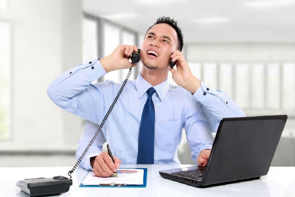 Salesman: Profesi Krusial yang Tak Lekang oleh Waktu