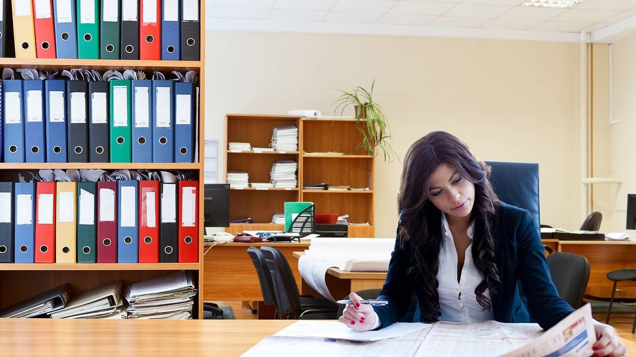 10 Tantangan yang Dialami Wanita Karier, Apa Saja?