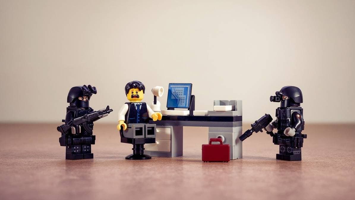 Cara Melaporkan Penipuan Secara Langsung dan Online