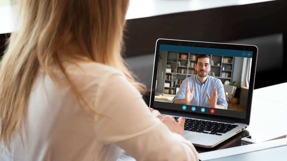 Manfaatkan Aktivitas di Rumah Saja dengan Kursus Online Gratis