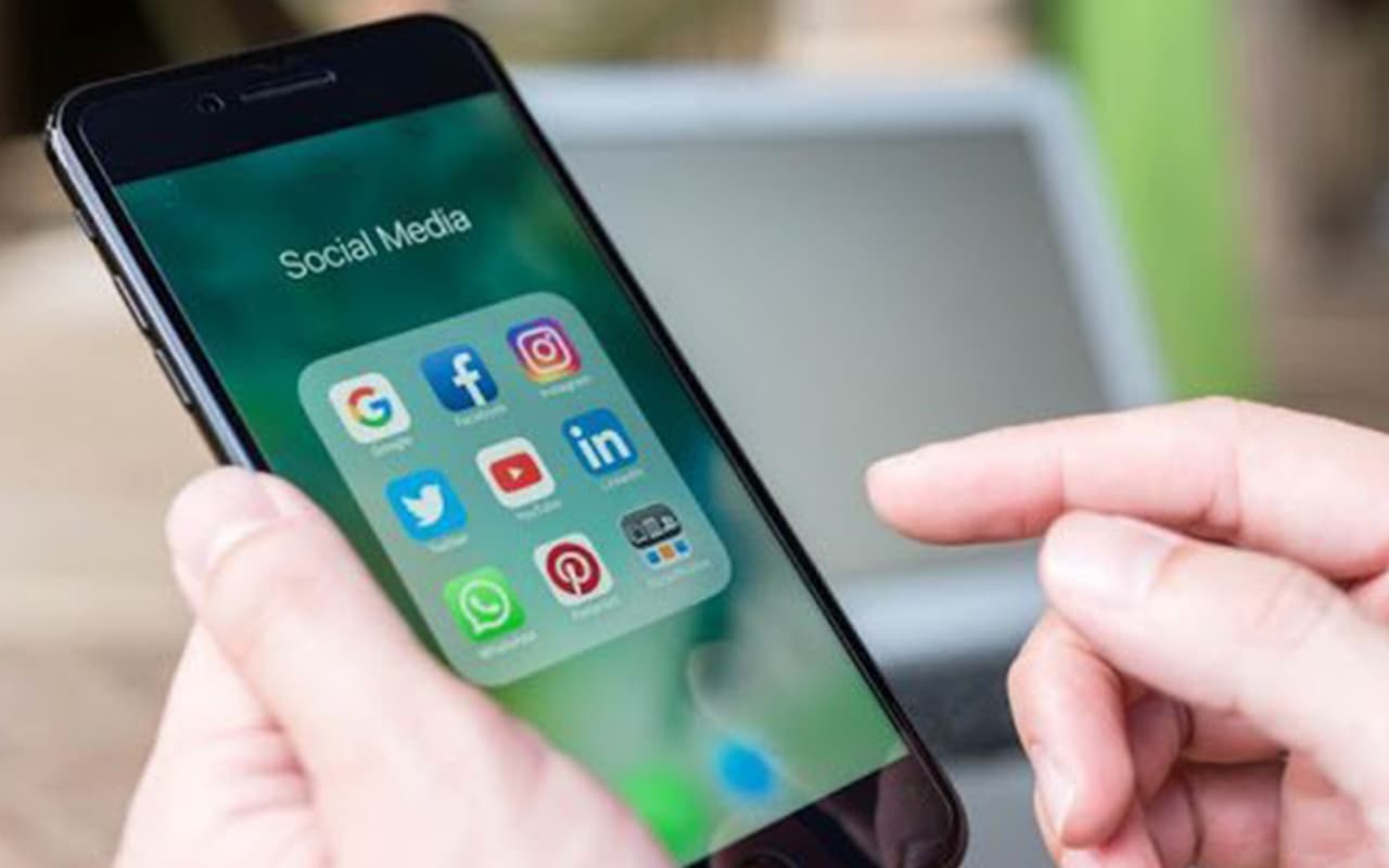 Membuat Kata Bijak Kesabaran Versimu dengan Aplikasi Ini