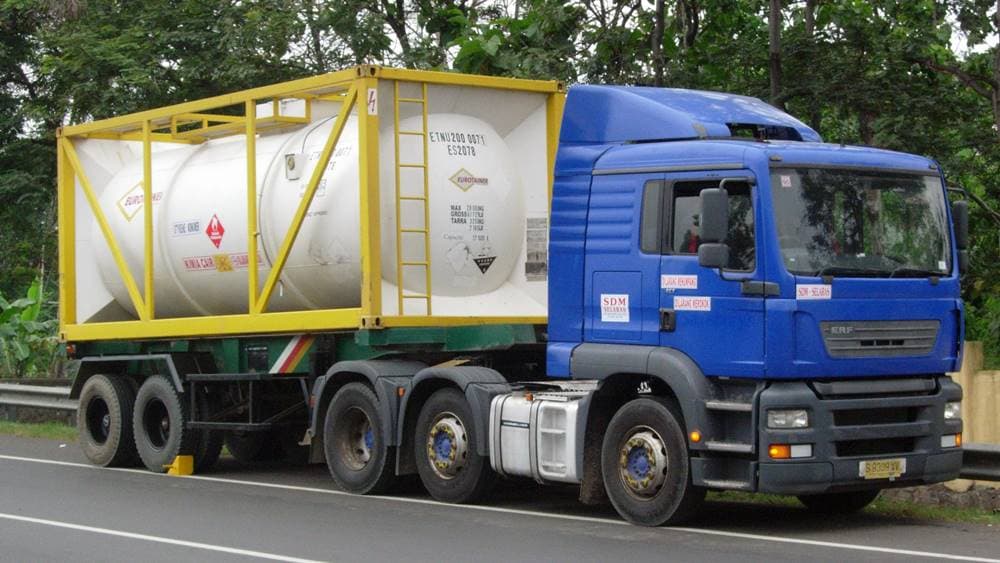 Saham SDMU: Harga Gocap, Kinerja Perseroan Makin Menurun