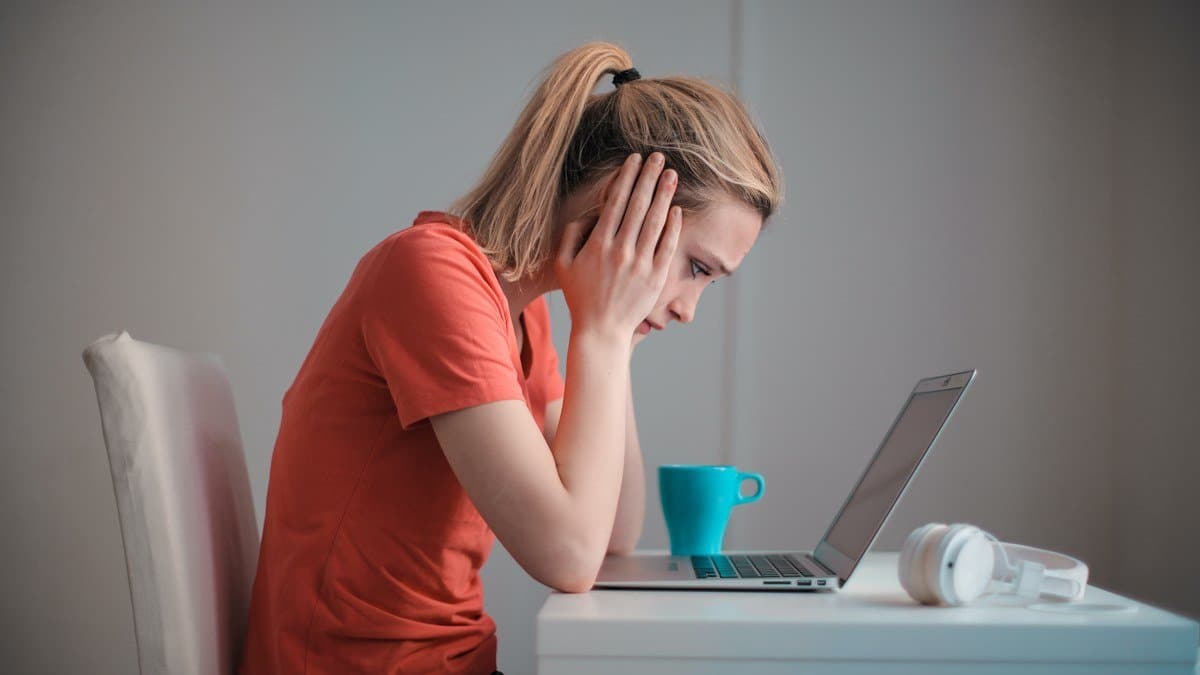 Tersuspensi Nyaris 2 Tahun, Bagaimana Prospek Saham ARMY?