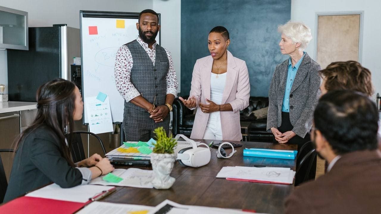 Ingin Mencari Investor Asing untuk Danai Bisnis? Ini Langkahnya