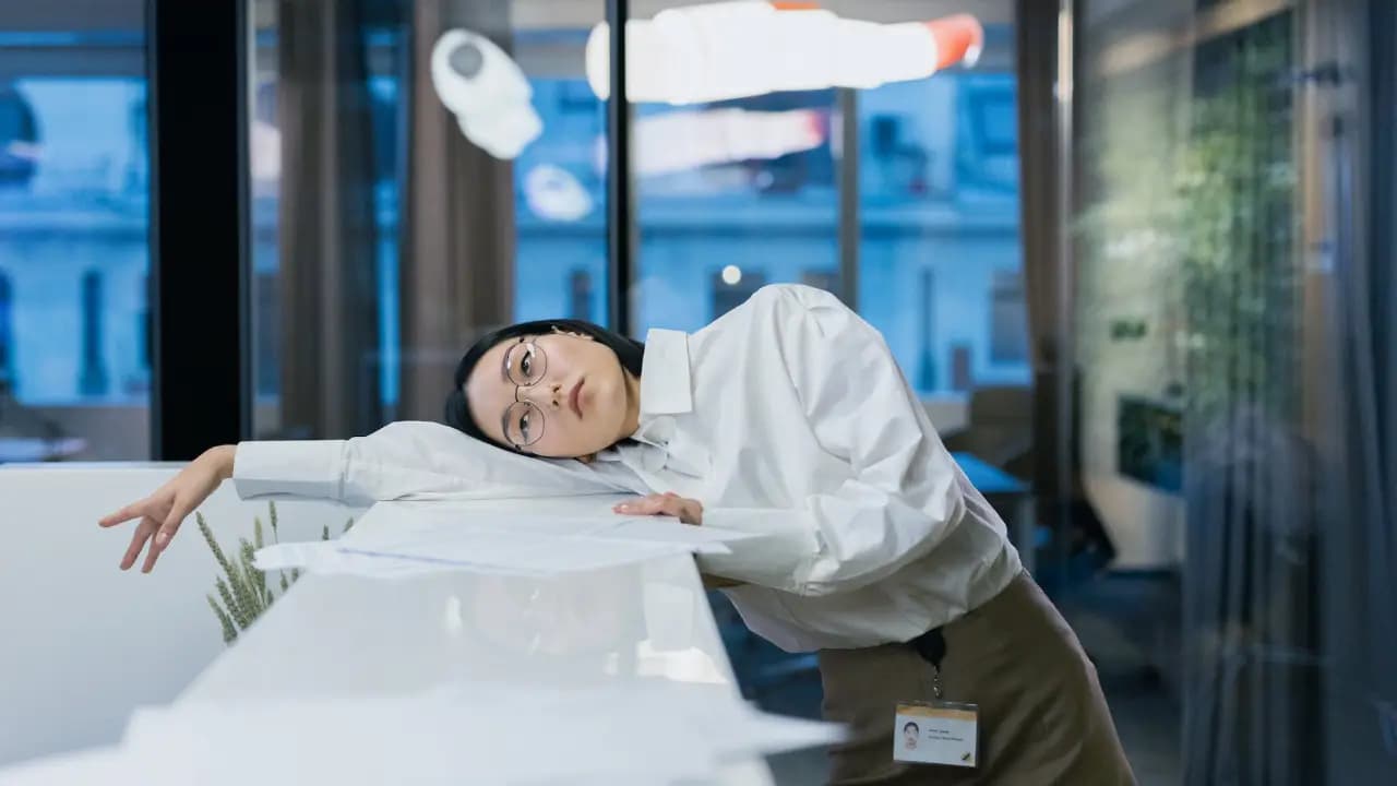 Pengertian dan Contoh Fenomena Quiet Quitting di Dunia Kerja