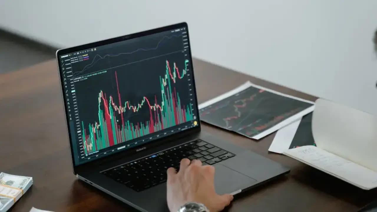 Bullish Reversal: Sinyal Beli Saham yang Akan Cuan