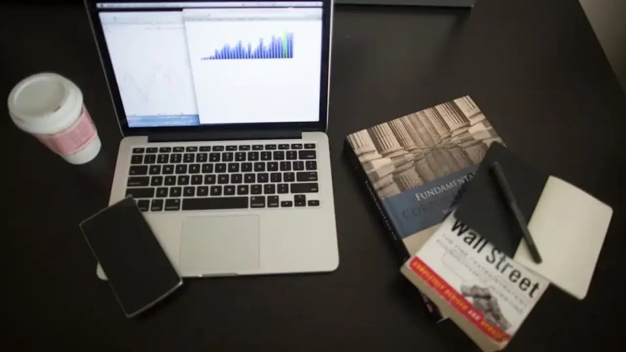 Daftar Saham Sektor Keuangan di Bursa Efek Indonesia