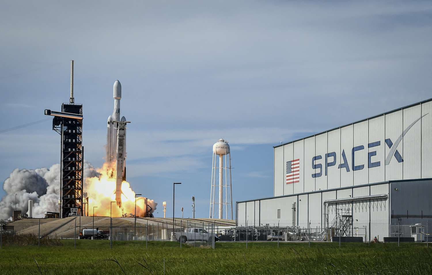 SpaceX Resmi Masuk Nasdaq-100, Permintaan dari ETF Diperkirakan Meningkat