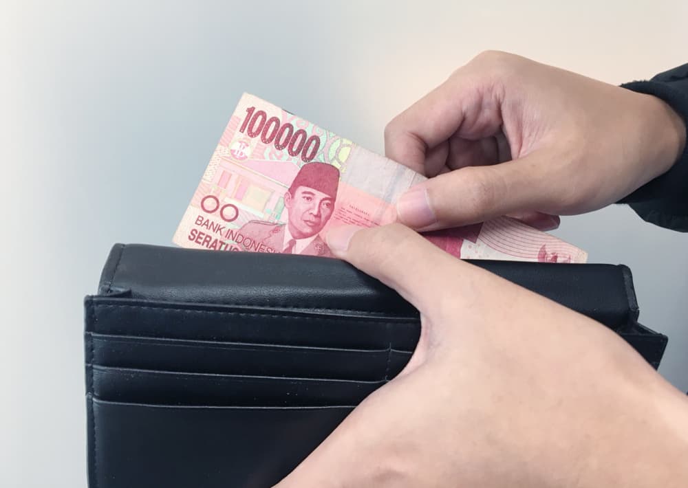 Lebih Baik Beli Saham Modal 100 Ribu atau Reksa Dana?