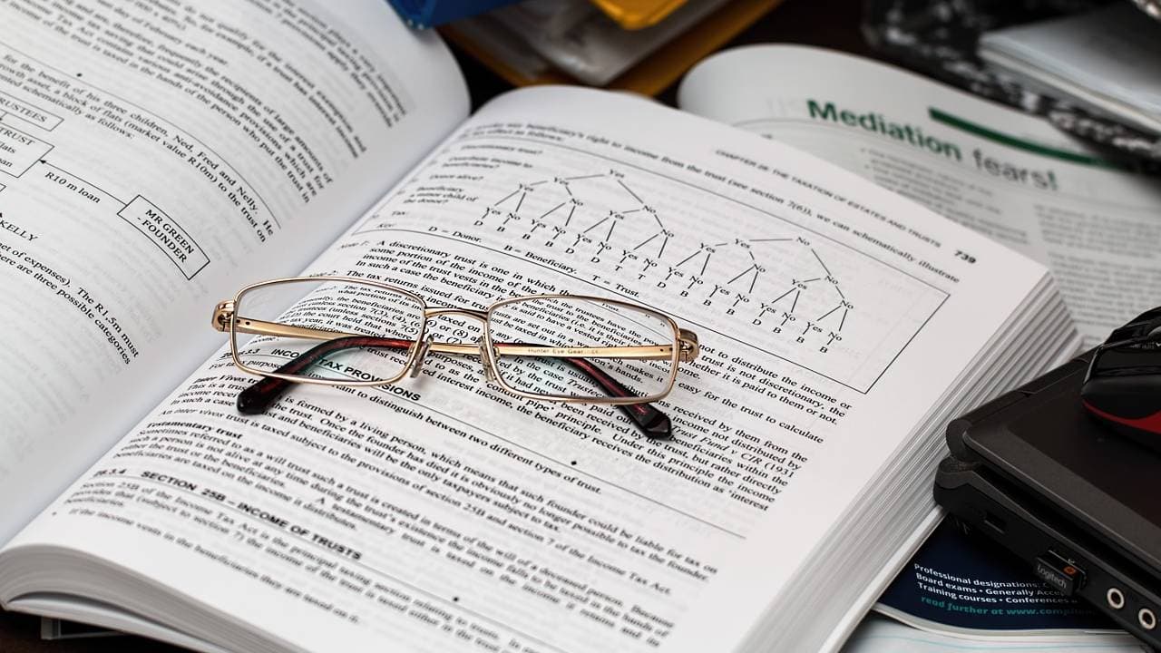 4 Rekomendasi Buku Manajemen Keuangan yang Inspiratif