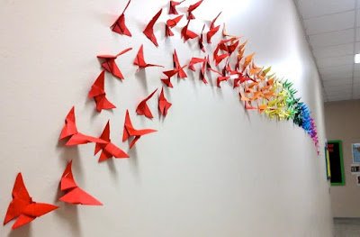 Kupu-kupu di ruang kelas