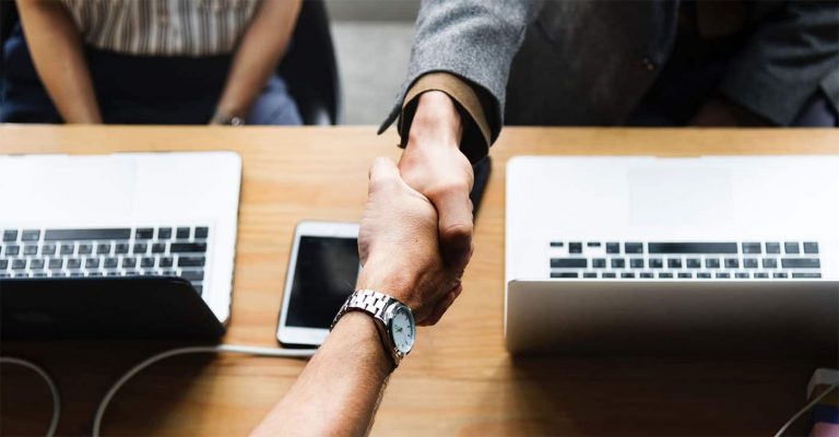 Mau Coba Karir di OJK? Kenalan Dulu dengan Lembaga Ini!