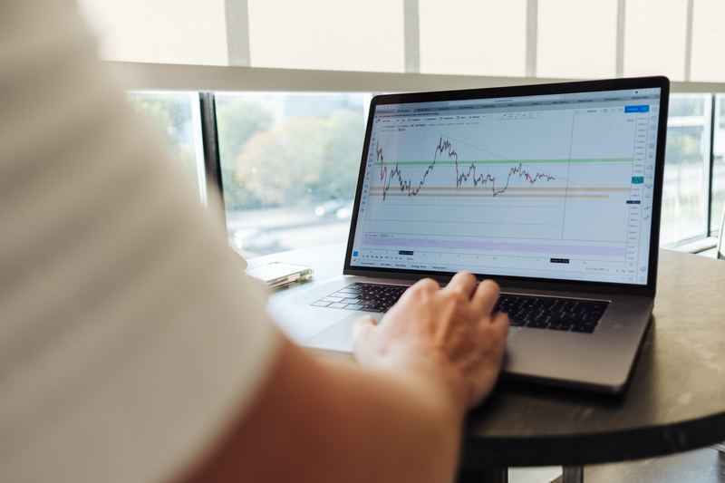 cara bermain saham online gratis Latihan Investasi Saham  bagi Pemula agar Jadi Trader 